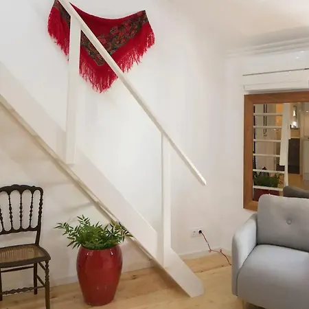 Central Mezzanine Studio