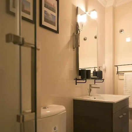 Central Mezzanine Studio דירה ליסבון