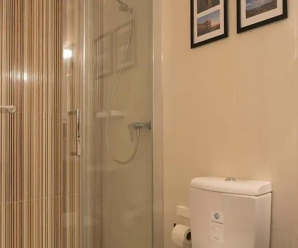 Central Mezzanine Studio 公寓 *